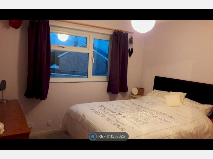 2 Bedroom Flat To Rent In Blackmore Court, Melksham, SN12