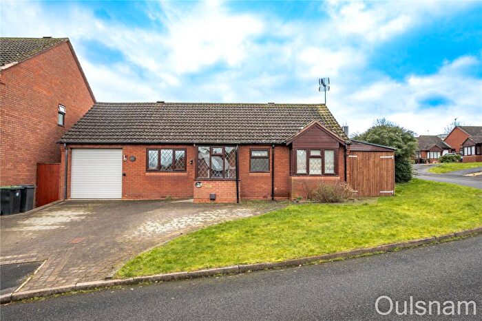 2 Bedroom Bungalow For Sale In Fairoak Drive, Bromsgrove, Worcestershire, B60