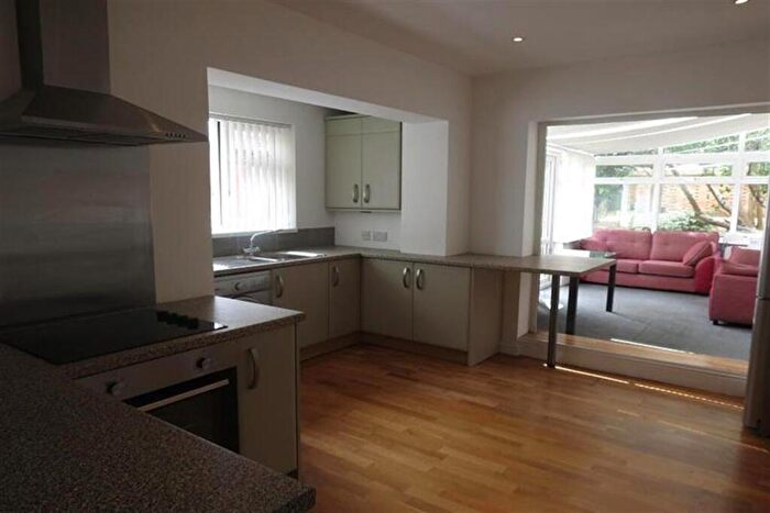 5 Bedroom House To Rent In Bedroom Detached House In Winton, BH9