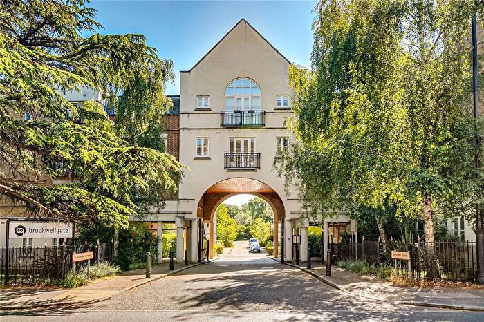 4 Bedroom Terraced House To Rent In Herbert Mews, London, SW2