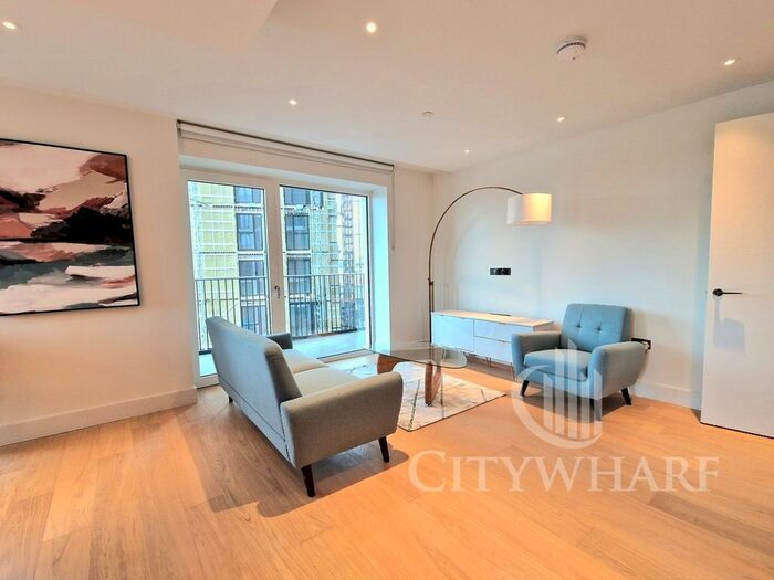 2 Bedroom Flat To Rent In Parkside Apartments, Cascade Way, London, W12