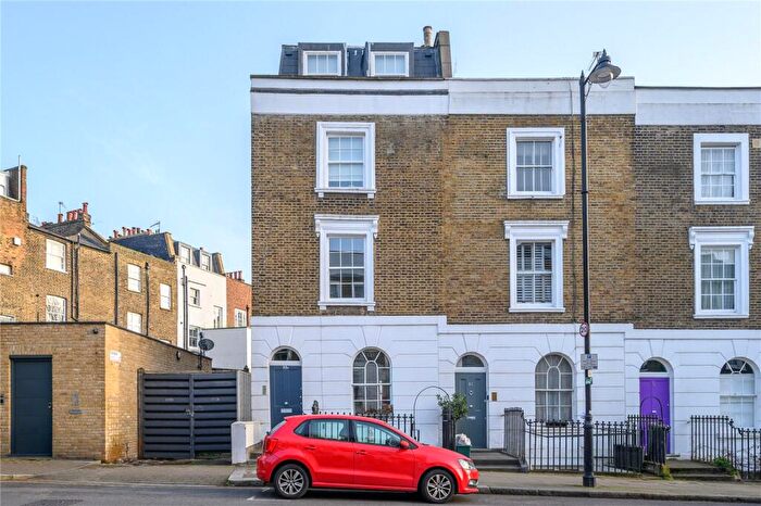 2 Bedroom Apartment For Sale In Offord Road, London, N1