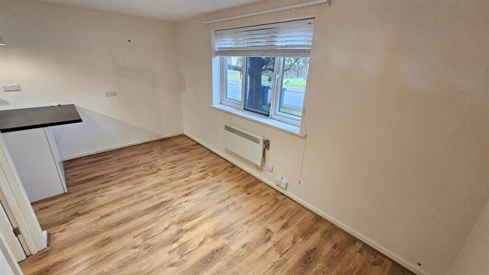 1 Bedroom Apartment To Rent In Langdale Grove, Bingham, NG13