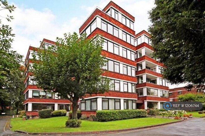 2 Bedroom Flat To Rent In Ray Mead Road, Maidenhead, SL6