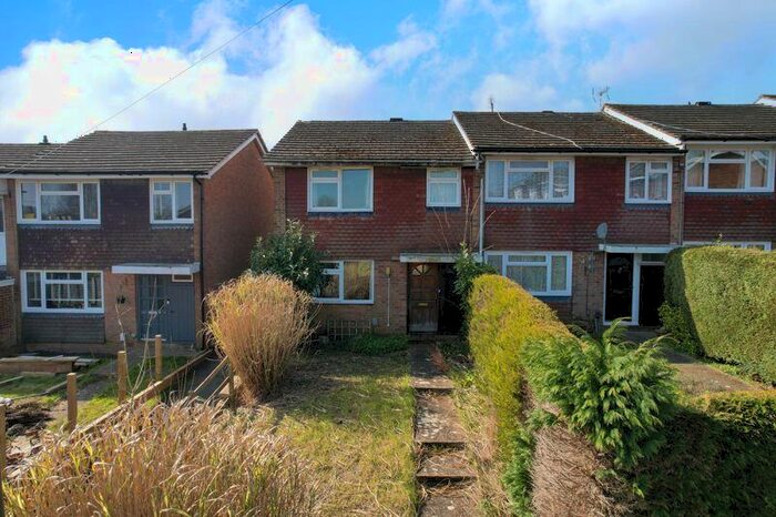 4 Bedroom End Of Terrace House To Rent In Blackheath Road, Farnham, GU9