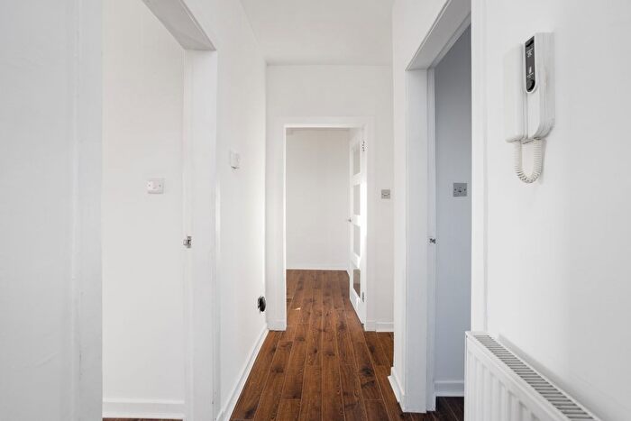 2 Bedroom Flat For Sale In / Loganlea Road, Craigentinny, EH7