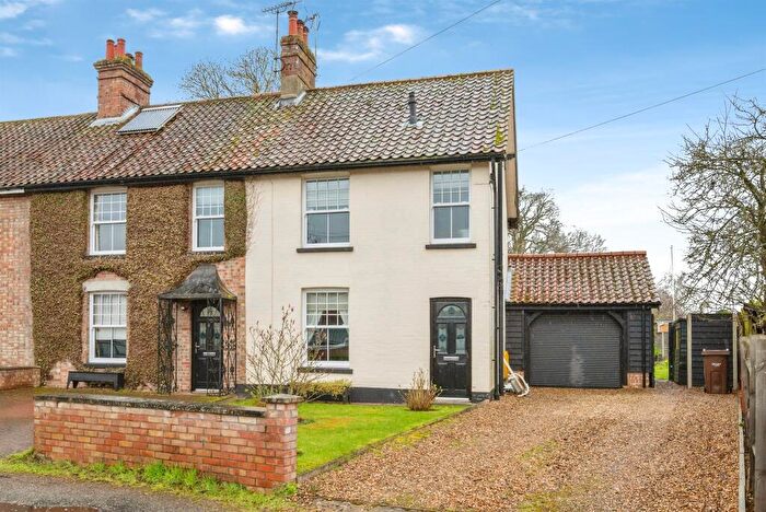 4 Bedroom Character Property For Sale In Pound Lane, Aylsham, Norwich, NR11