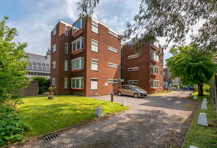 2 Bedroom Flat To Rent In Clyde Road, East Croydon, Croydon, CR0