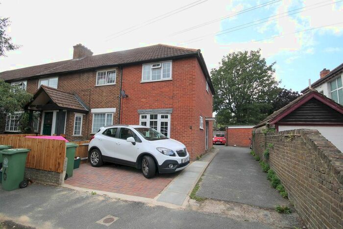 1 Bedroom Flat To Rent In Cedar House, North Street, Carshalton, SM5