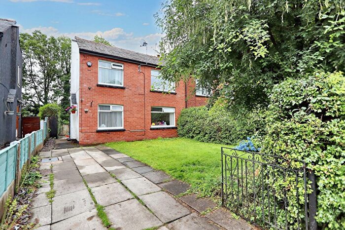 3 Bedroom Semi Detached House For Sale In Philips Park Road East, Whitefield, M45