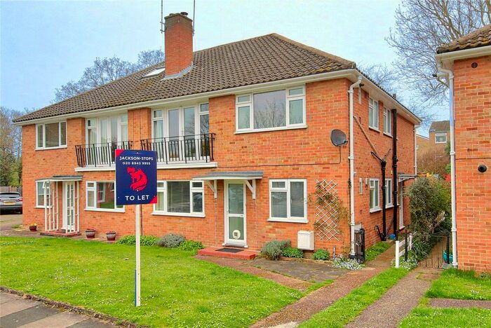 2 Bedroom Maisonette To Rent In Shaef Way, Teddington, TW11