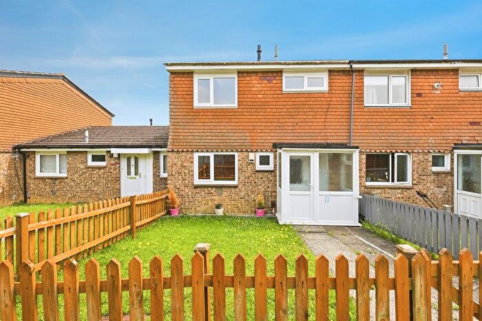 3 Bedroom Terraced House For Sale In Walledwell Court, Northampton, NN3