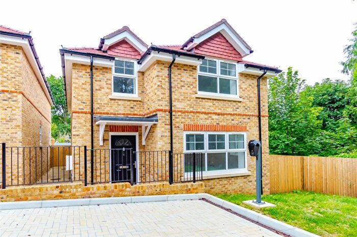 4 Bedroom House To Rent In Shady Close, CR8