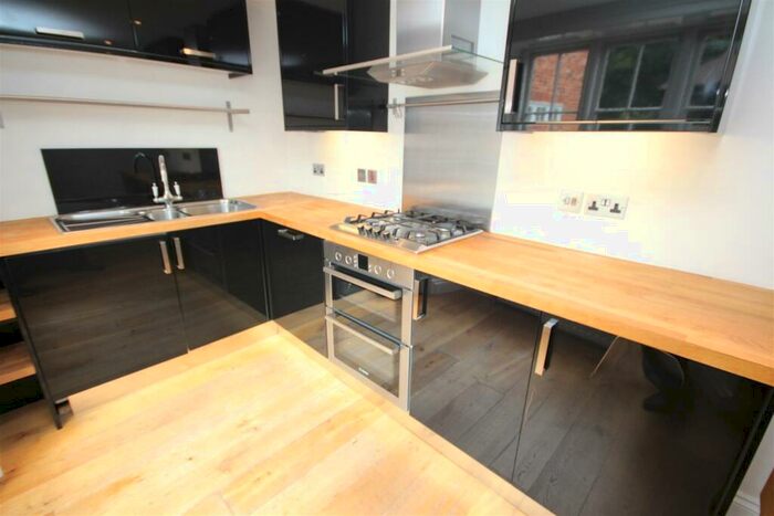 1 Bedroom Flat To Rent In High Street, Bramley, GU5