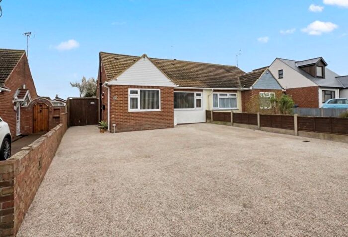 2 Bedroom Semi Detached Bungalow For Sale In Ford Close, Herne Bay, CT6