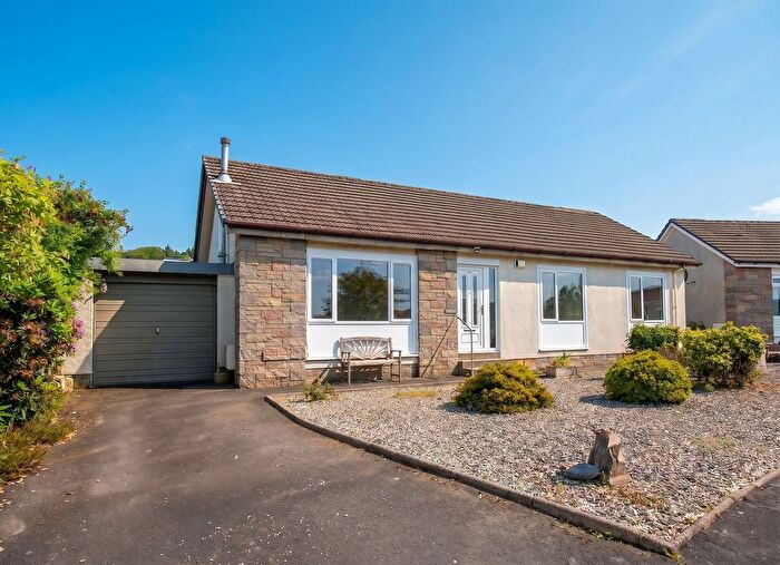 3 Bedroom Detached Bungalow For Sale In Hollybush Crescent, Crieff, PH7