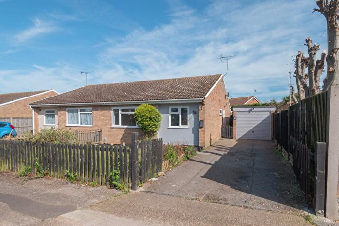 2 Bedroom Bungalow For Sale In Coulter Road, Herne Bay, Kent, CT6
