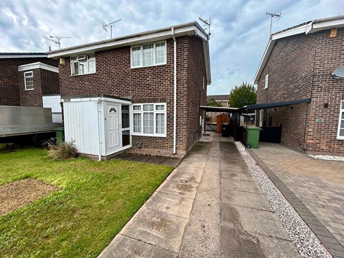 2 Bedroom Semi-Detached House To Rent In Grange Avenue, Dronfield, S18