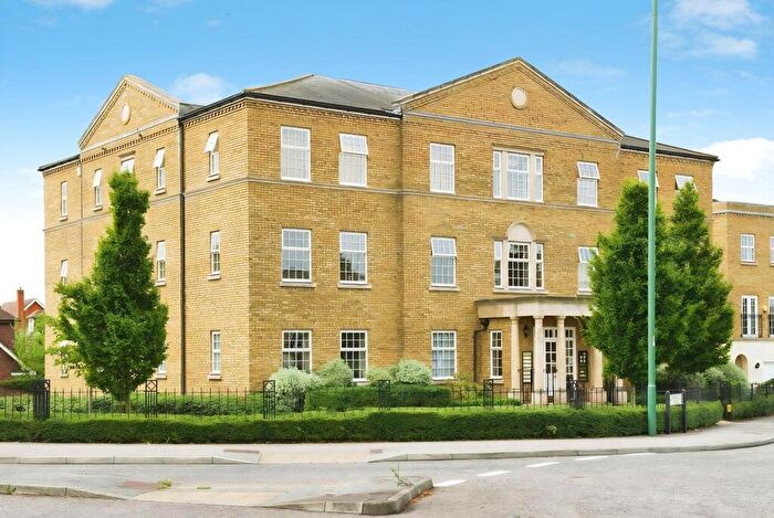 2 Bedroom Flat For Sale In Chadwick Place, Long Ditton, Surbiton, Surrey, KT6