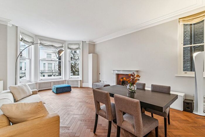 2 Bedroom Terraced House To Rent In Holland Park, Holland Park, W11