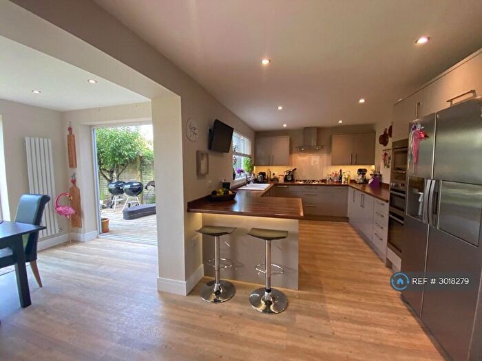 4 Bedroom Semi-Detached House To Rent In Oliver Whitby Road, Chichester, PO19