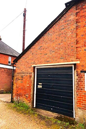 House To Rent In Ripley, GU23
