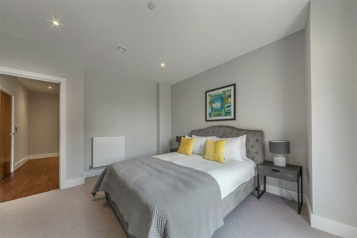 2 Bedroom Apartment To Rent In Handlebury House, Leamouth Road, Orchard Wharf, London, E14