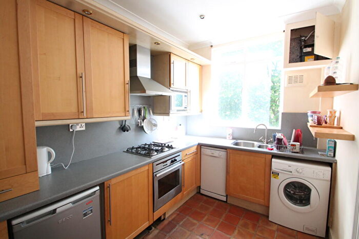2 Bedroom Flat To Rent In Westmoreland Road, Bromley, BR2