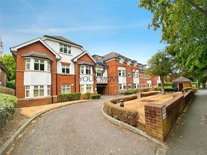 2 Bedroom Flat To Rent In Albion Road, Sutton, Surrey, SM2