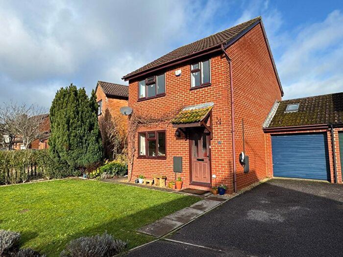 3 Bedroom Detached House For Sale In Bitchams Mead, Bere Regis, BH20