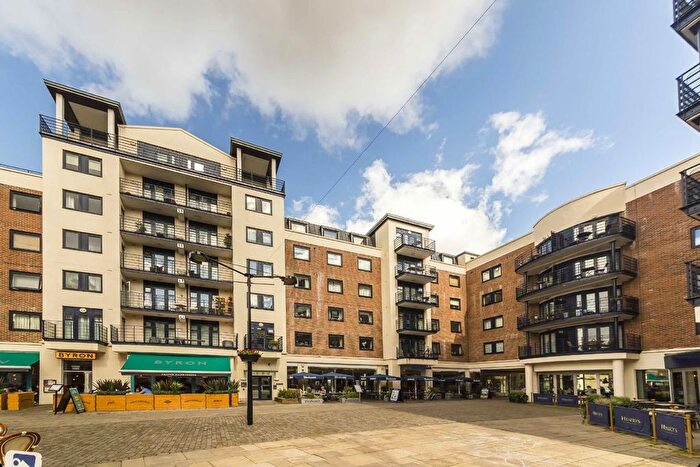 2 Bedroom Flat To Rent In Wadbrook Street, Kingston Upon Thames, KT1