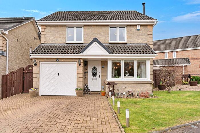 3 Bedroom Detached House For Sale In Buchanan Crescent, Livingston, EH54