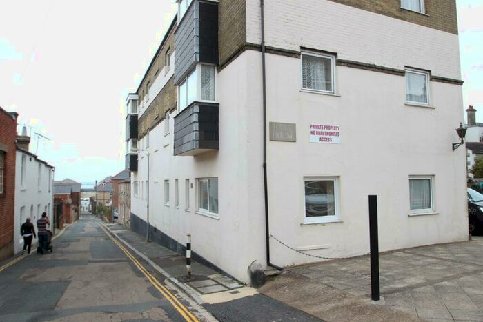 1 Bedroom Apartment To Rent In Hawk House, Ryde, PO33