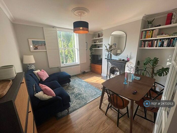 2 Bedroom Flat To Rent In Manor Avenue, London, SE4