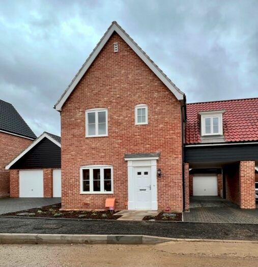 3 Bedroom Link Detached House To Rent In Shetland Way, Lower Somersham, IP8