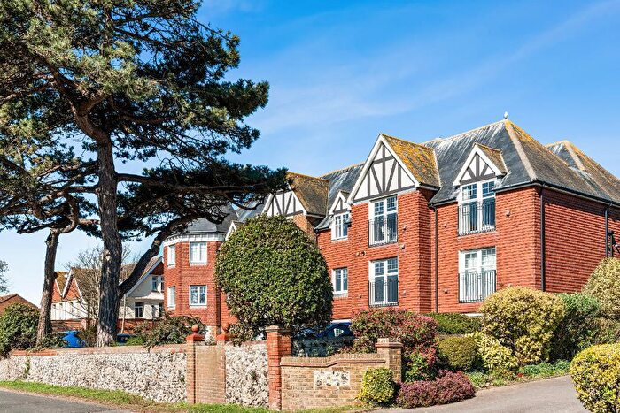 2 Bedroom Flat For Sale In Wilmington Road, Seaford, East Sussex, BN25