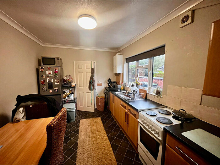 2 Bedroom Semi-Detached House For Sale In Lime Grove, Stapleford, Nottingham, NG9