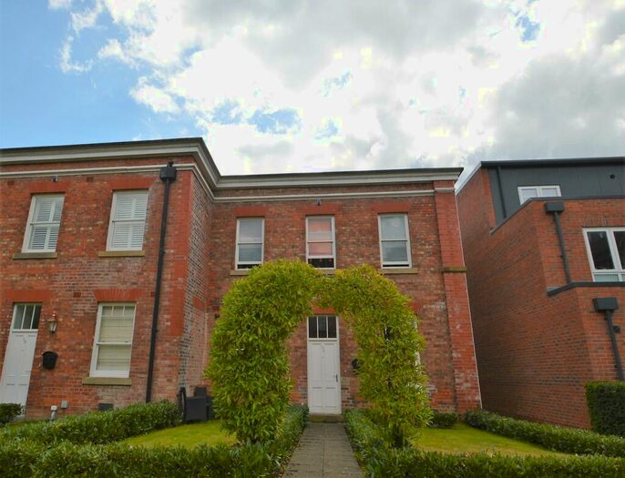 3 Bedroom End Of Terrace House To Rent In Houseman Crescent, Manchester, M20