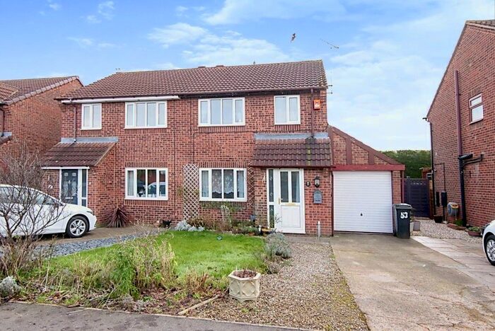 3 Bedroom Semi-Detached House To Rent In Middlecroft Drive, Strensall, York, North Yorkshire, YO32