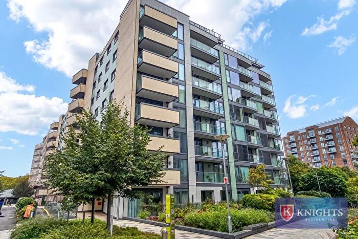 1 Bedroom Flat To Rent In Egret Heights, Waterside Way, London, N17