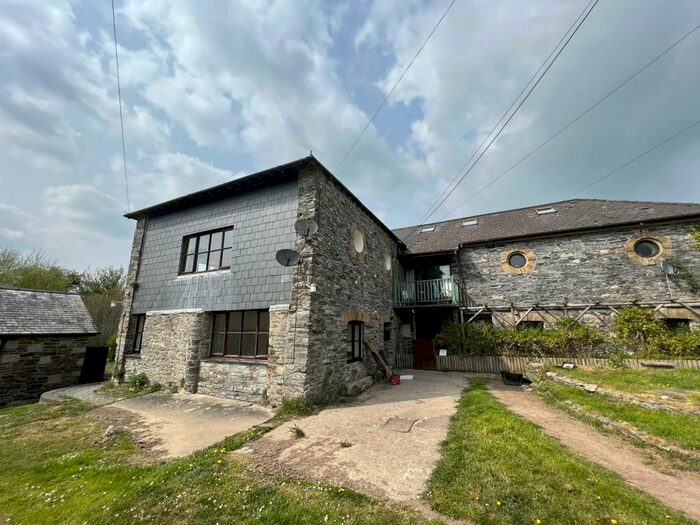 4 Bedroom Barn Conversion To Rent In Lamerton, Tavistock, PL19