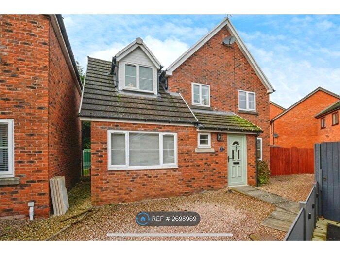 3 Bedroom Detached House To Rent In Harris Court, Lower Bullingham, Hereford, HR2