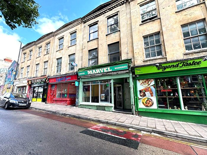 4 Bedroom Maisonette To Rent In Bed Flat, Stokes Croft, Bristol, BS1
