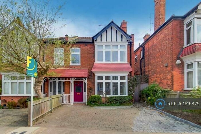 5 Bedroom Semi-Detached House To Rent In Whitehall Road, Harrow, HA1