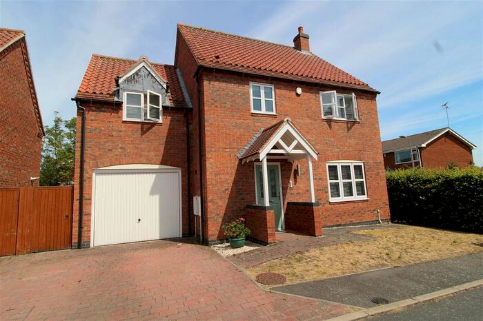 3 Bedroom Detached House For Sale In Canon Stevens Close, Collingham, Newark, NG23