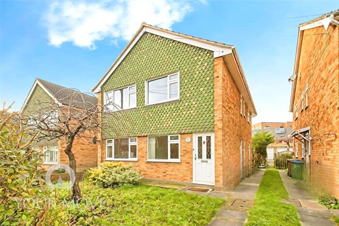 2 Bedroom Flat To Rent In Pinnacle Hill, Bexleyheath, Kent, DA7