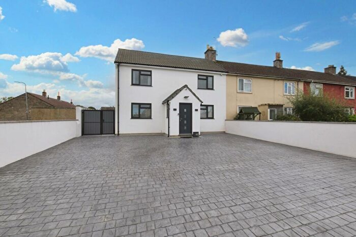 3 Bedroom Semi-Detached House For Sale In Tiledown, Temple Cloud, Bristol, BS39