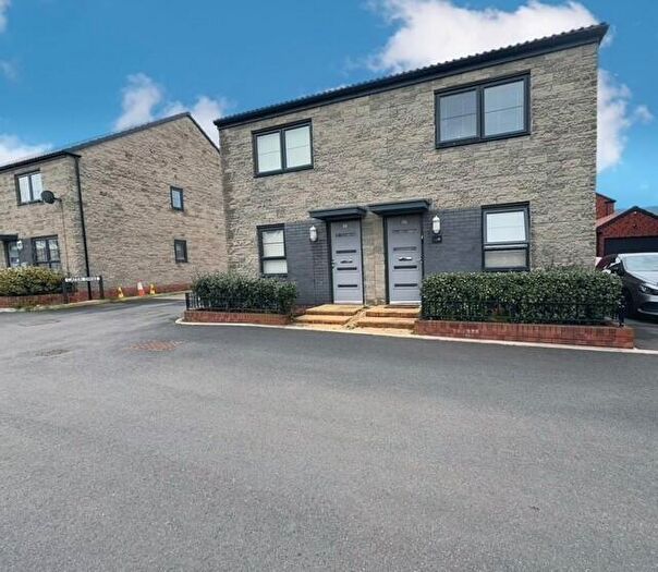 2 Bedroom House To Rent In Taylor Crescent, Yate, Bristol, BS37