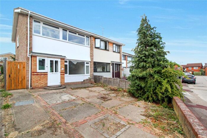 3 Bedroom Semi-Detached House For Sale In Fairfield Gardens, Leigh-on-Sea, Essex, SS9
