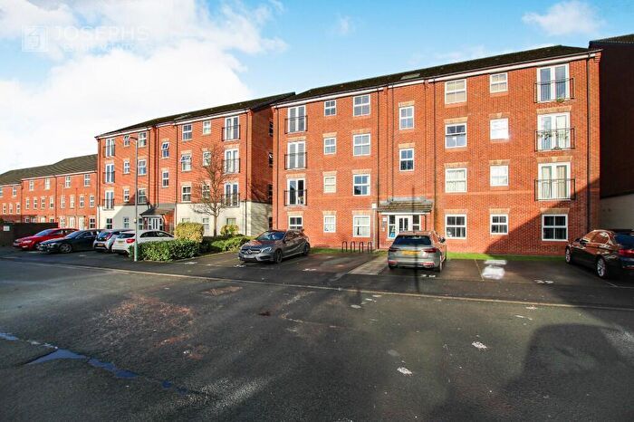 2 Bedroom Apartment To Rent In Lilac Gardens, Bolton, Greater Manchester, BL3